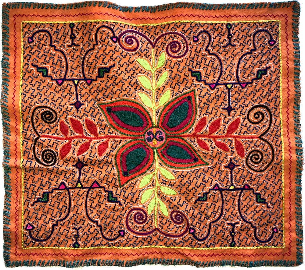 Diseño textil bordado tradicional Kené Shipibo-Conibo